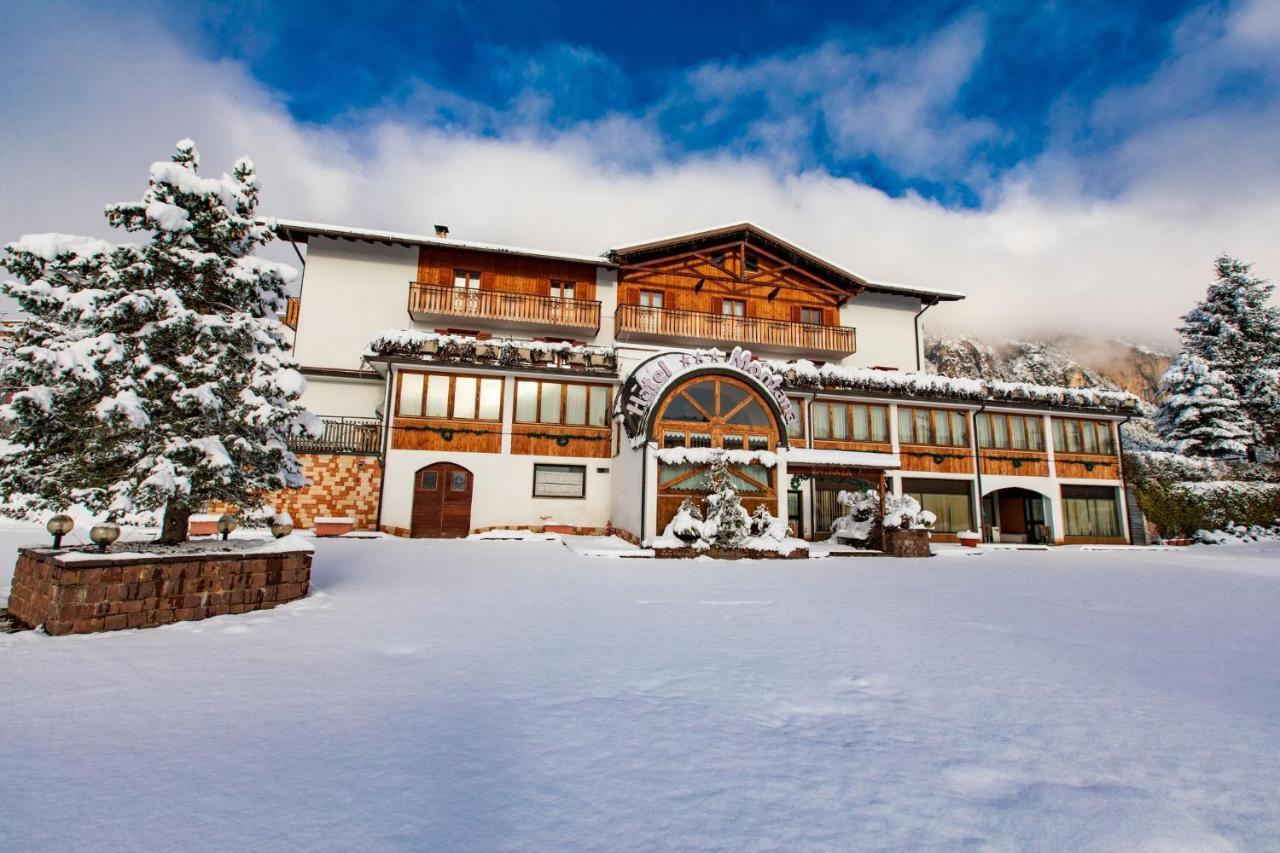 Hotel & Residence Montana Fai della Paganella Eksteriør bilde